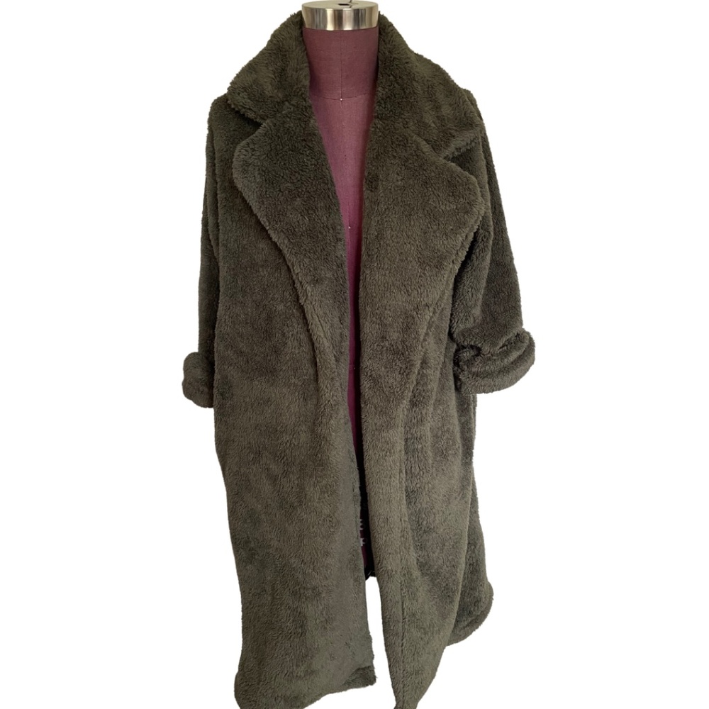 Comfy Olive Army Green Fuzzy Teddy Coat - NEW - Size Large/XL